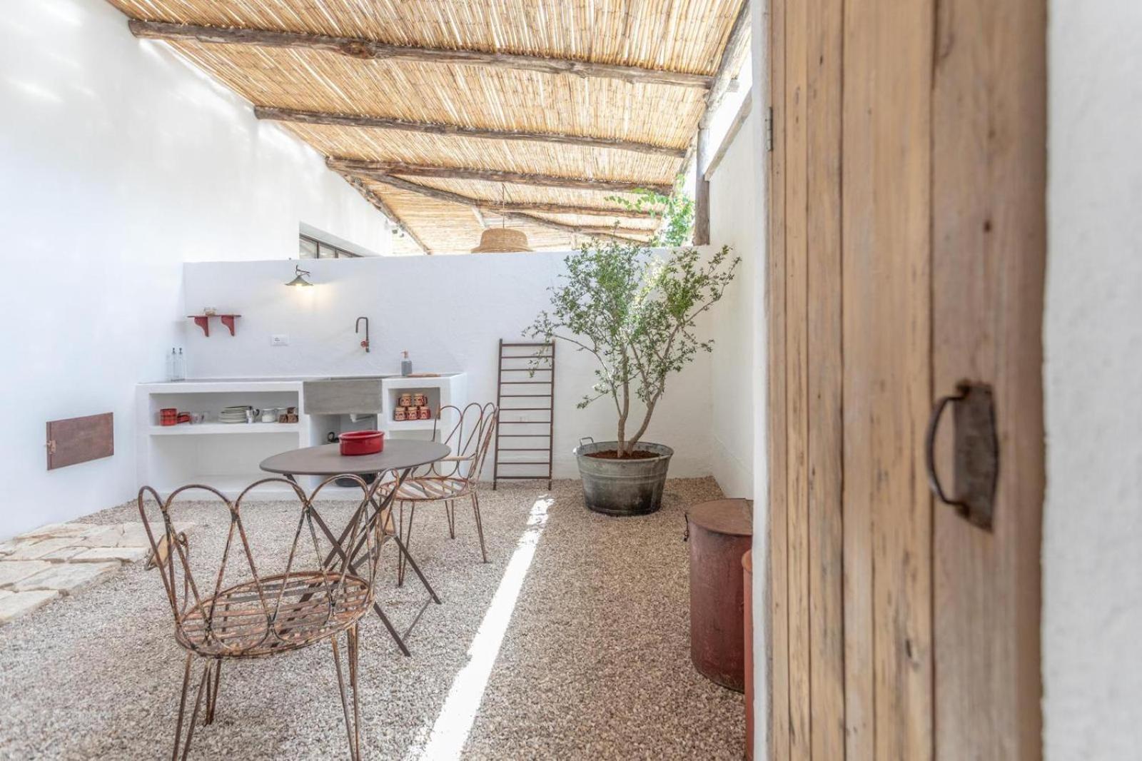 산티시도로 Trullo Santovia B&B 외부 사진